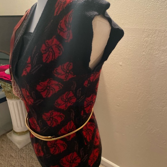 Sweater vest - Picture 3 of 8